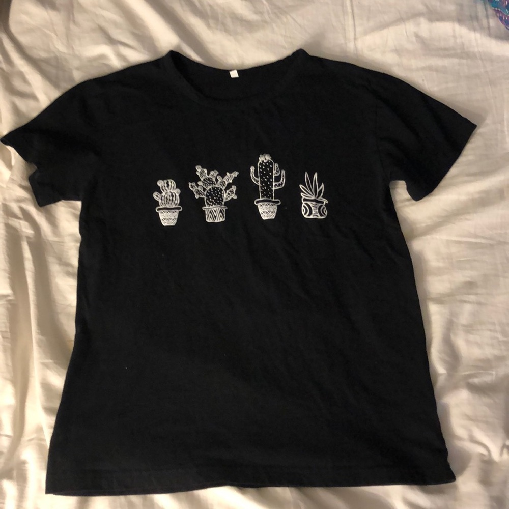 Graphic tee